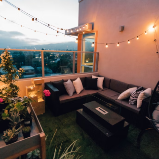 Chic Penthouse with Rooftop Acces